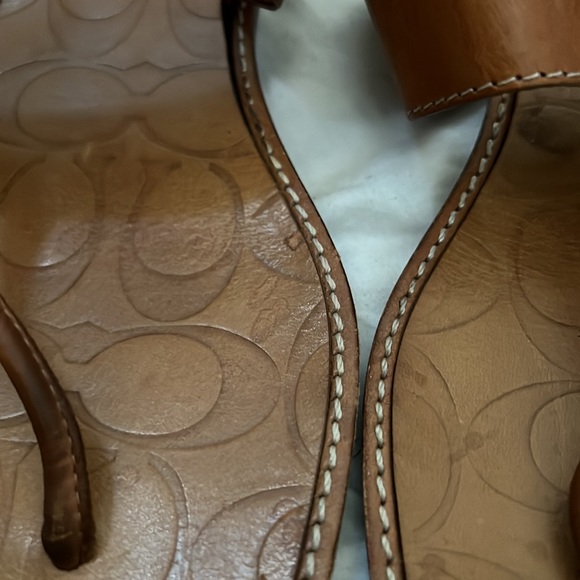 Coach leather sandals size 9.5 adjustable strap - Picture 4 of 5